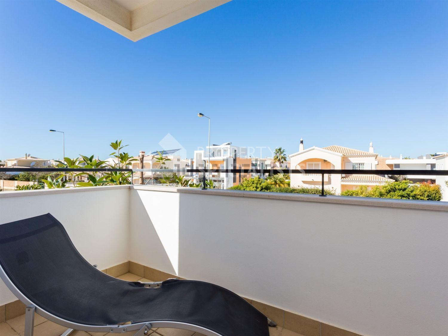 Uma Casa A Beira Sol Panzió Lagos Kültér fotó